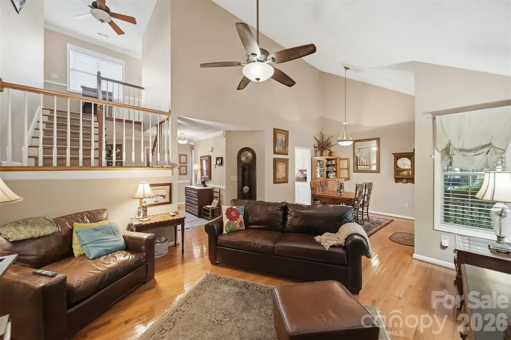 5666 Gold Creek Bay Drive Hickory NC 28601