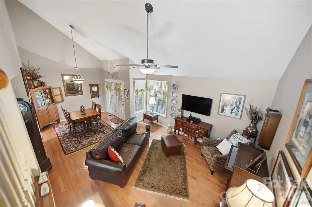 5666 Gold Creek Bay Drive Hickory NC 28601