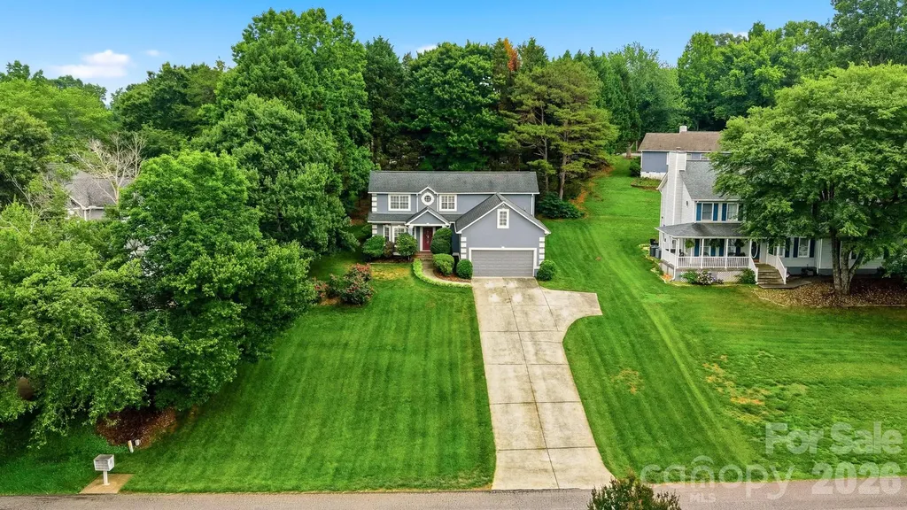 5666 Gold Creek Bay Drive Hickory NC 28601