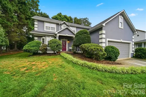 5666 Gold Creek Bay Drive Hickory NC 28601