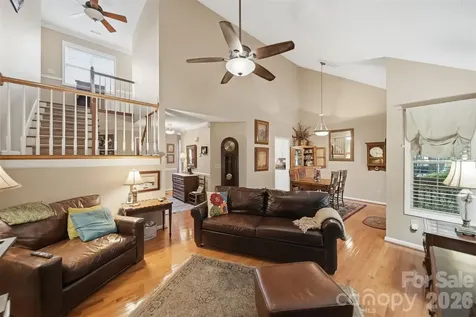 5666 Gold Creek Bay Drive Hickory NC 28601