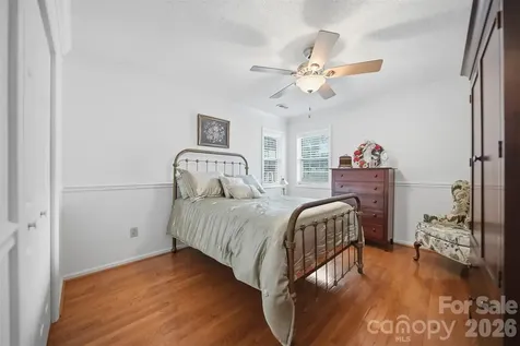 5666 Gold Creek Bay Drive Hickory NC 28601