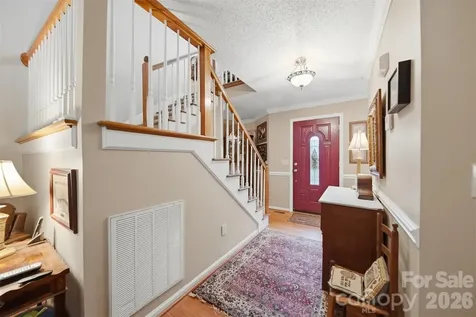 5666 Gold Creek Bay Drive Hickory NC 28601