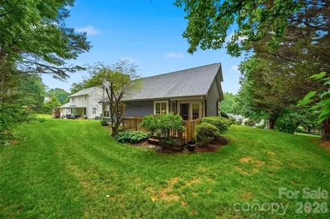 5666 Gold Creek Bay Drive Hickory NC 28601
