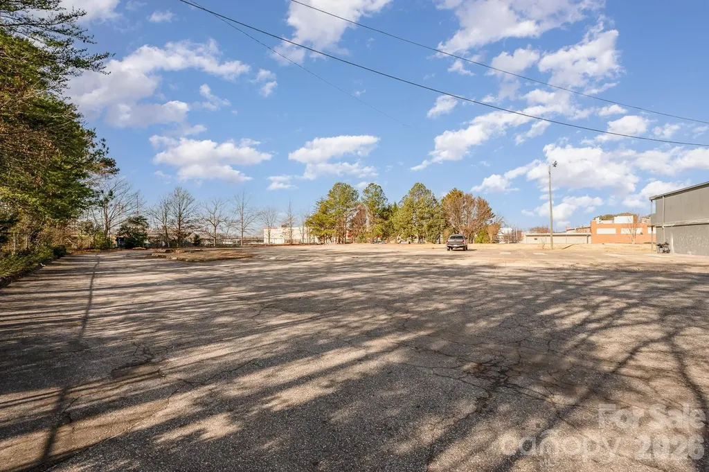 325 SW Hwy 70 Highway Hickory NC 28602