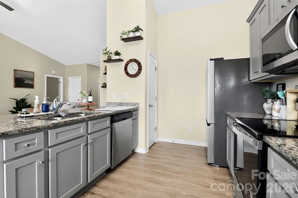 1120 Culver Spring Way Charlotte NC 28215