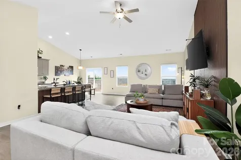 1120 Culver Spring Way Charlotte NC 28215