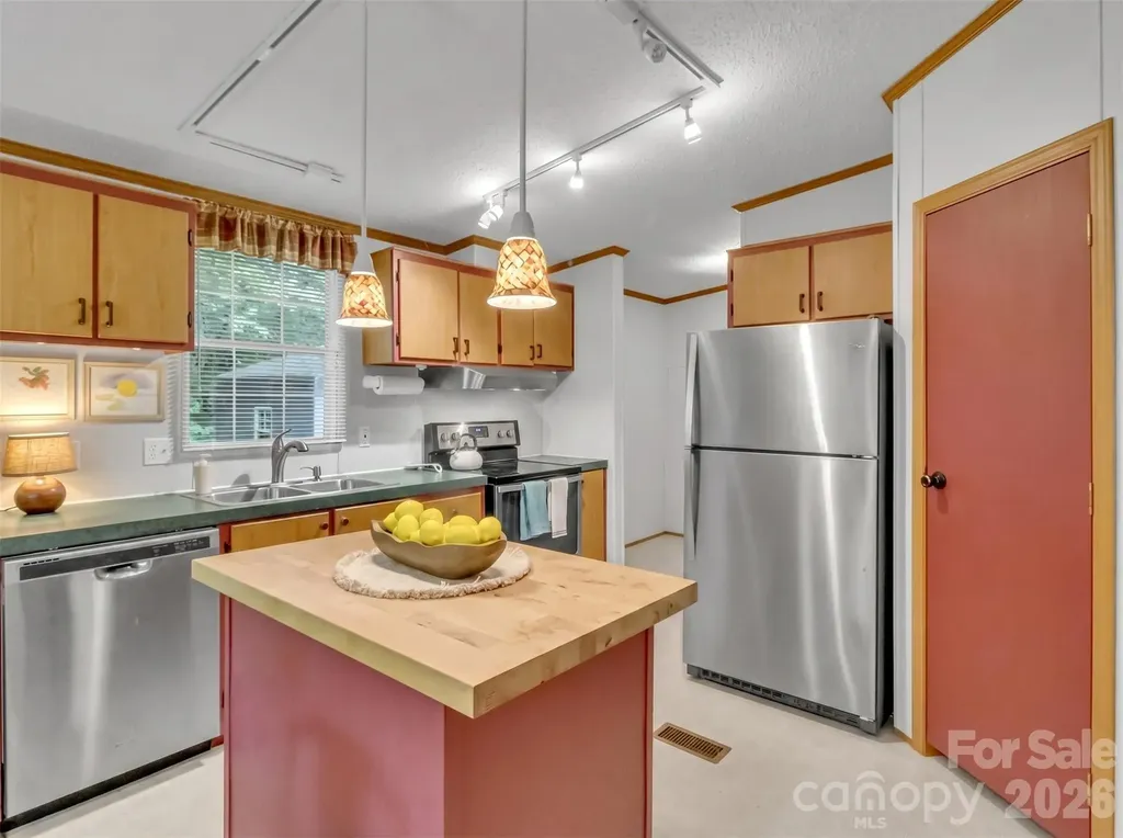 315 Oakstone Drive Waynesville NC 28785
