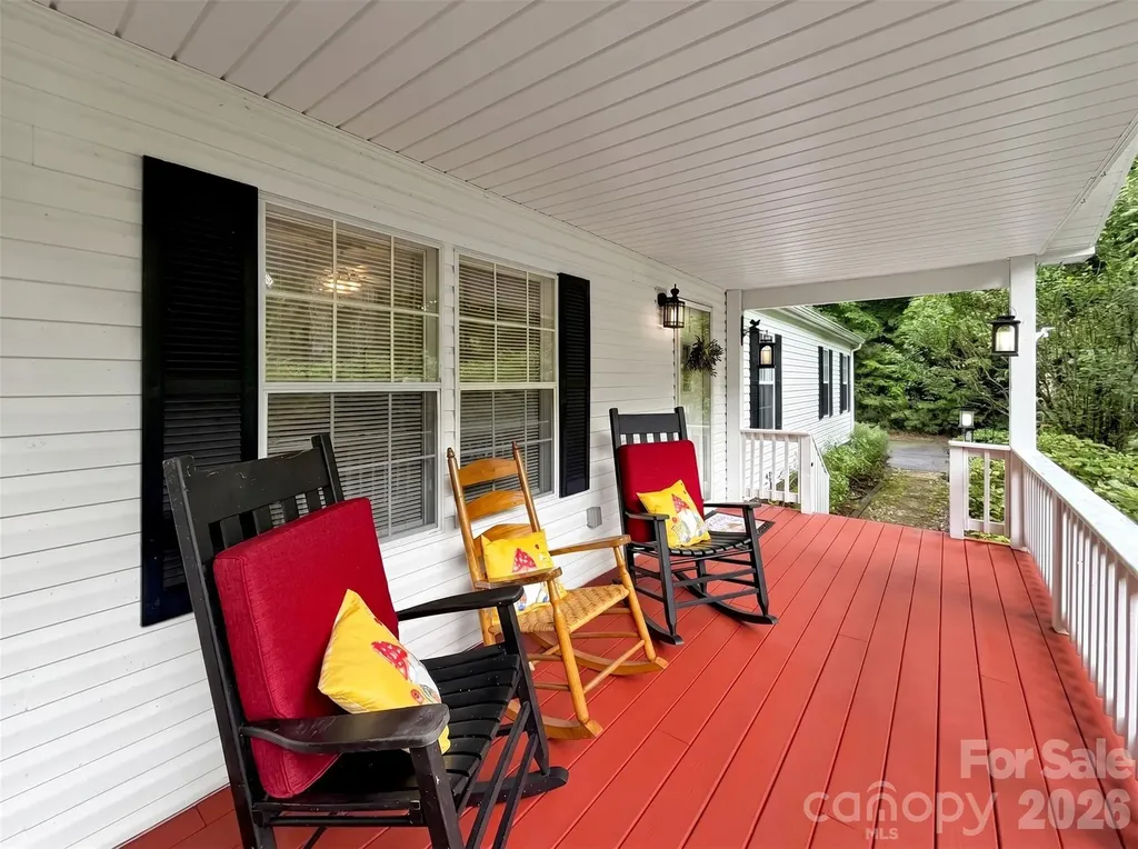 315 Oakstone Drive Waynesville NC 28785