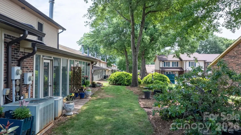 1330 5th Street NE Hickory NC 28601