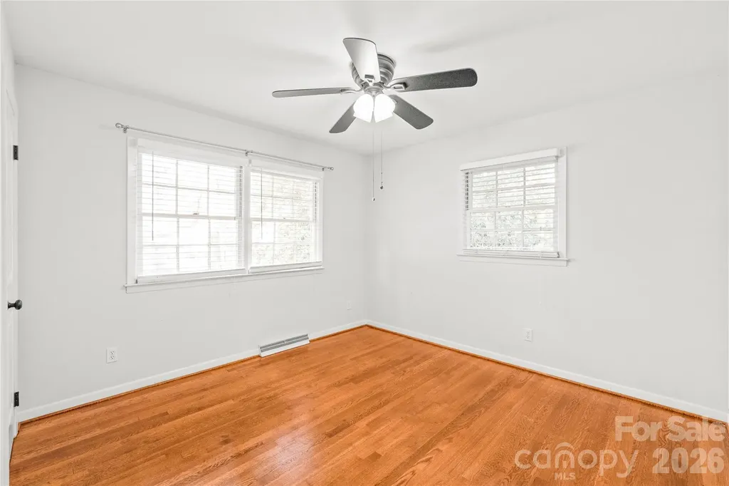1612 Redcoat Drive Charlotte NC 28211