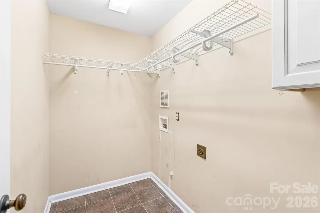 1612 Redcoat Drive Charlotte NC 28211