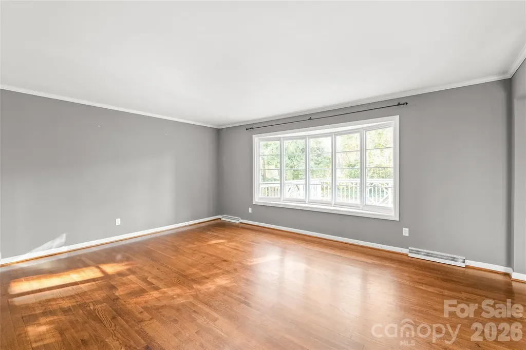 1612 Redcoat Drive Charlotte NC 28211