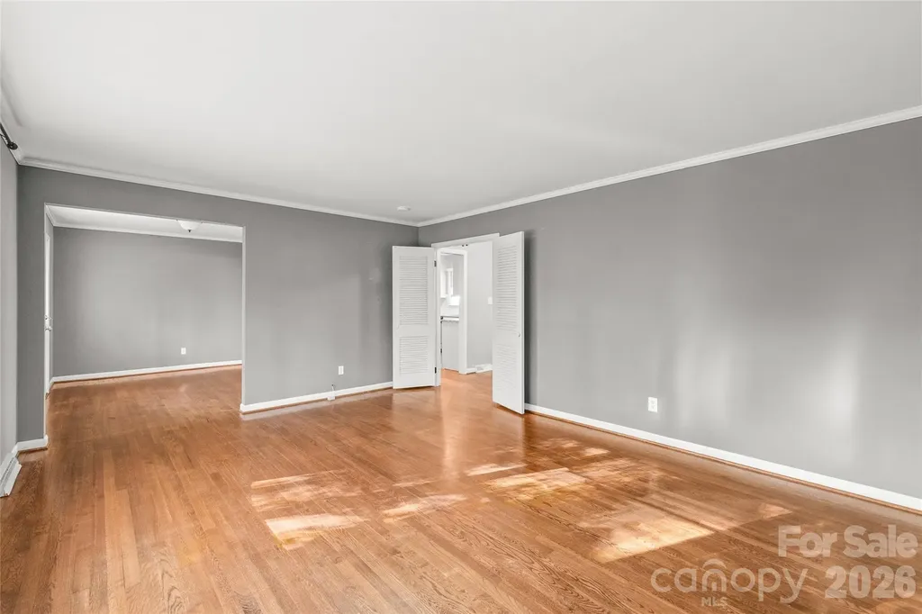 1612 Redcoat Drive Charlotte NC 28211