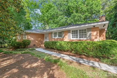 1612 Redcoat Drive Charlotte NC 28211