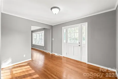 1612 Redcoat Drive Charlotte NC 28211