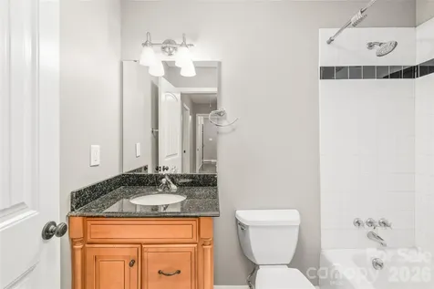 1612 Redcoat Drive Charlotte NC 28211