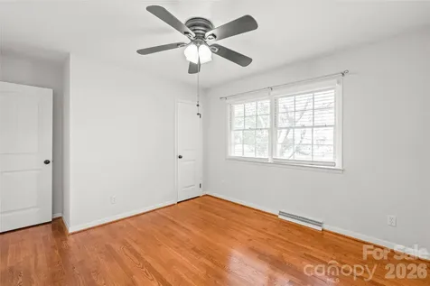 1612 Redcoat Drive Charlotte NC 28211