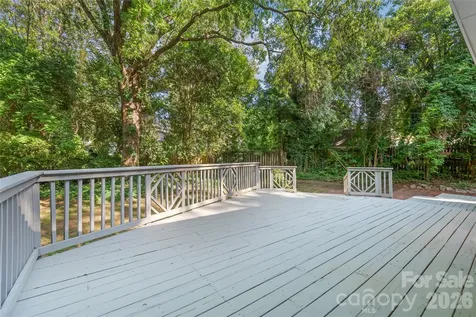 1612 Redcoat Drive Charlotte NC 28211