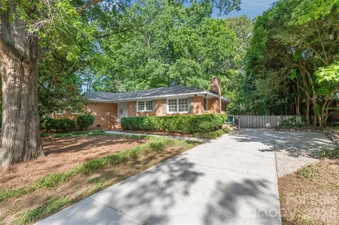 1612 Redcoat Drive Charlotte NC 28211