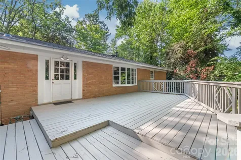 1612 Redcoat Drive Charlotte NC 28211