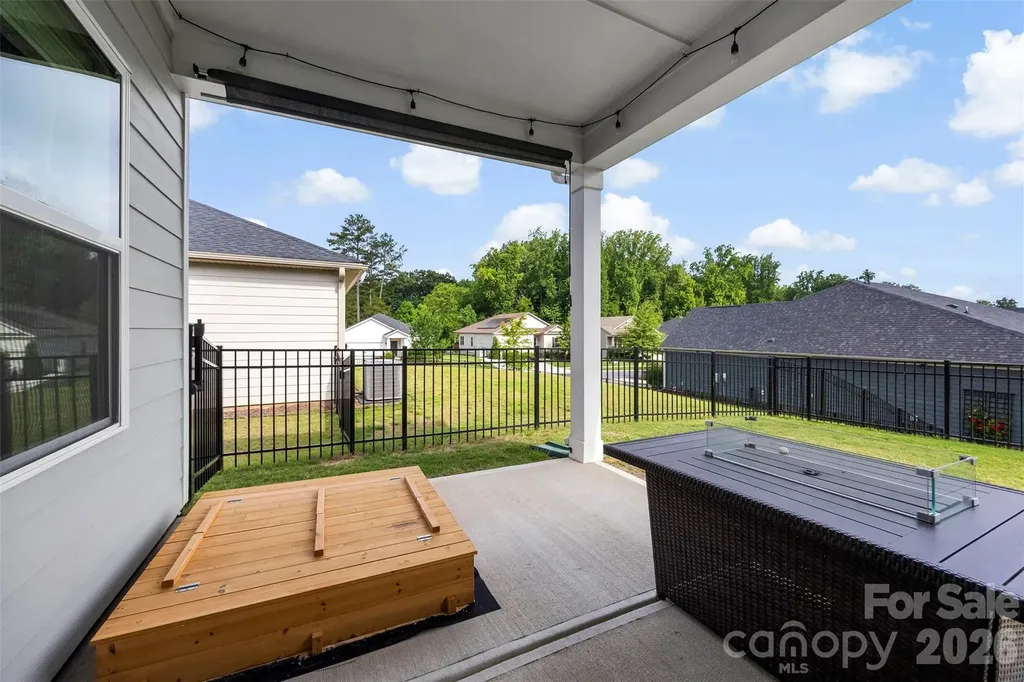 4522 Bright Road Charlotte NC 28214