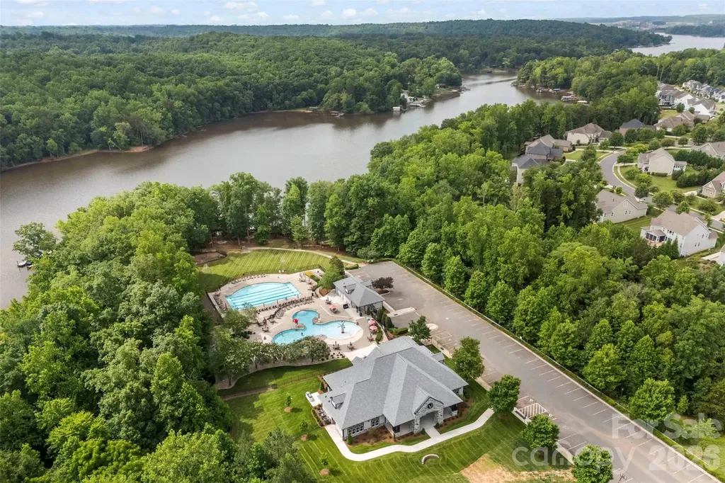 4522 Bright Road Charlotte NC 28214