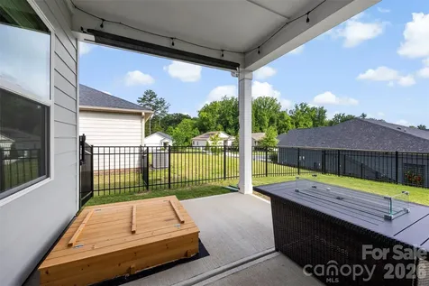 4522 Bright Road Charlotte NC 28214
