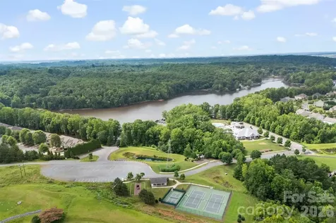 4522 Bright Road Charlotte NC 28214