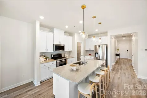 4522 Bright Road Charlotte NC 28214