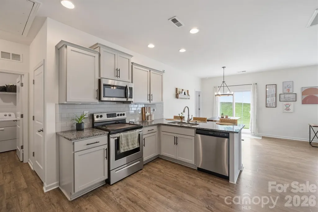 7004 Branch Fork Road Charlotte NC 28215