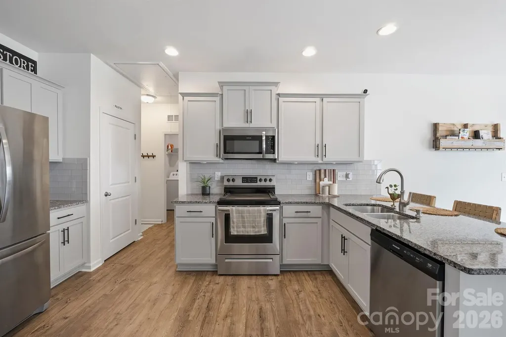 7004 Branch Fork Road Charlotte NC 28215