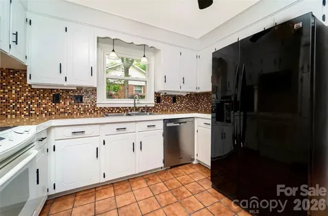1025 S Magnolia Street Mooresville NC 28115