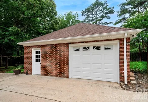 1025 S Magnolia Street Mooresville NC 28115