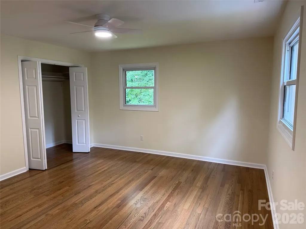32 Mayfair Drive Candler NC 28715