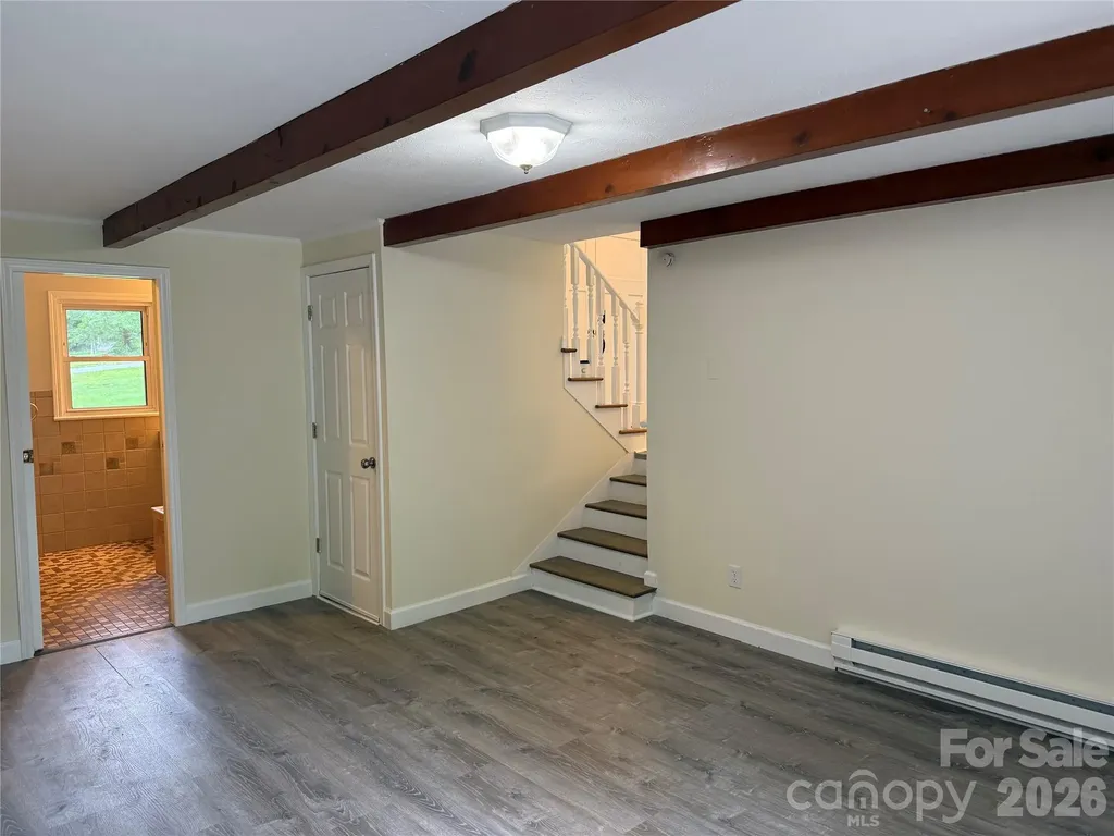 32 Mayfair Drive Candler NC 28715