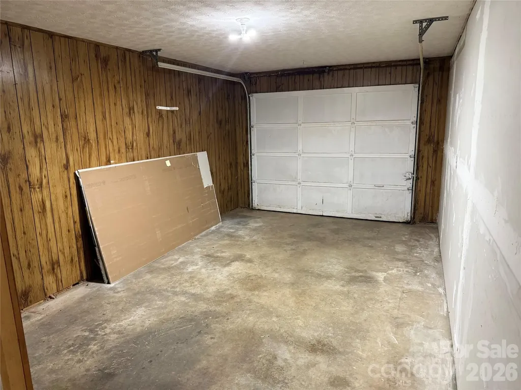 32 Mayfair Drive Candler NC 28715