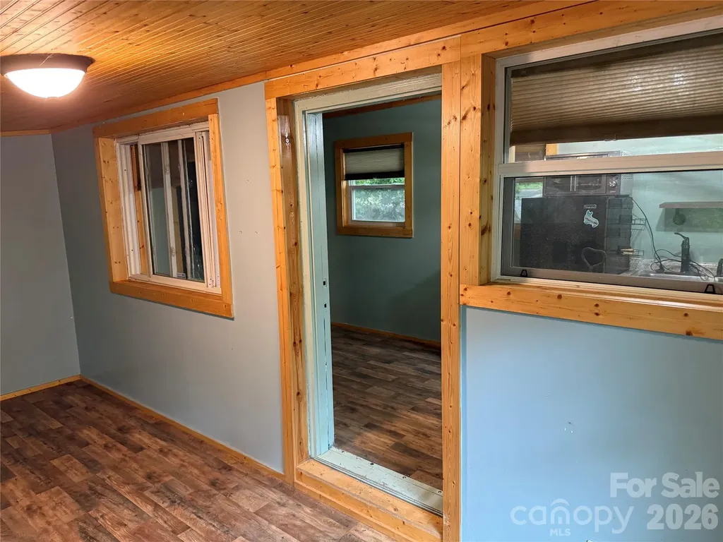 32 Mayfair Drive Candler NC 28715