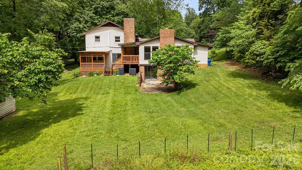 32 Mayfair Drive Candler NC 28715