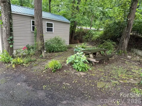 32 Mayfair Drive Candler NC 28715