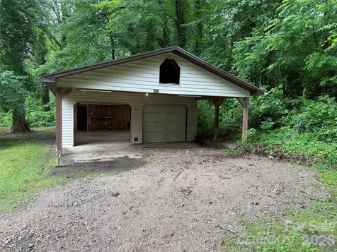 32 Mayfair Drive Candler NC 28715
