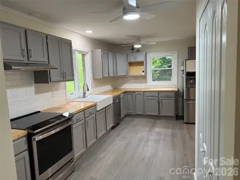32 Mayfair Drive Candler NC 28715