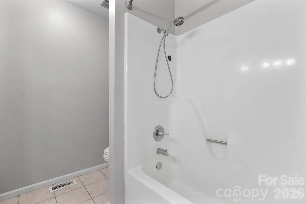 1330 5th Street NE Hickory NC 28601