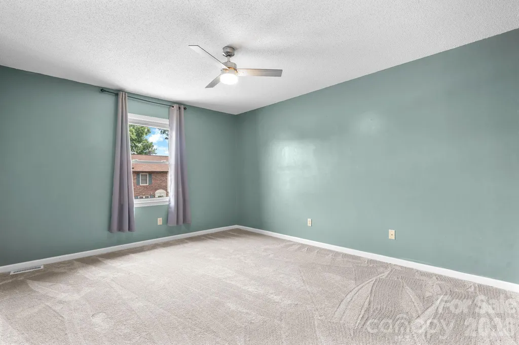 1330 5th Street NE Hickory NC 28601