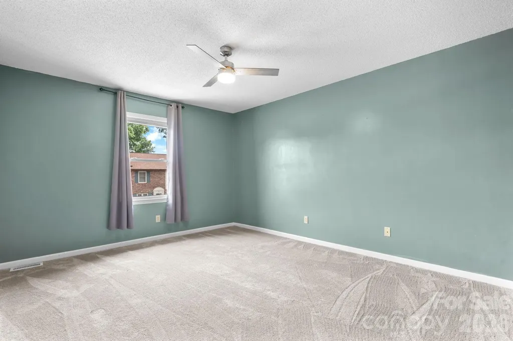 1330 5th Street NE Hickory NC 28601