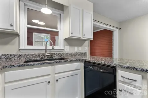 1330 5th Street NE Hickory NC 28601