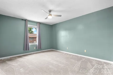 1330 5th Street NE Hickory NC 28601