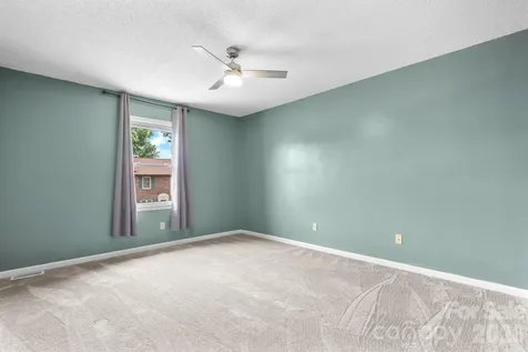 1330 5th Street NE Hickory NC 28601