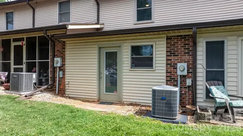1330 5th Street NE Hickory NC 28601
