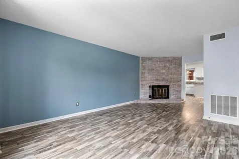 1330 5th Street NE Hickory NC 28601